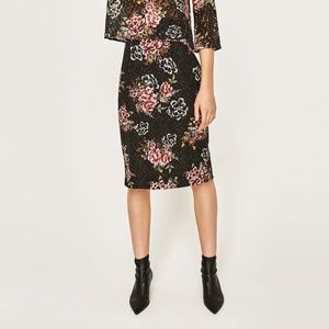 Zara FLORAL PRINT GUIPURE LACE SKIRT-ref 8485/202